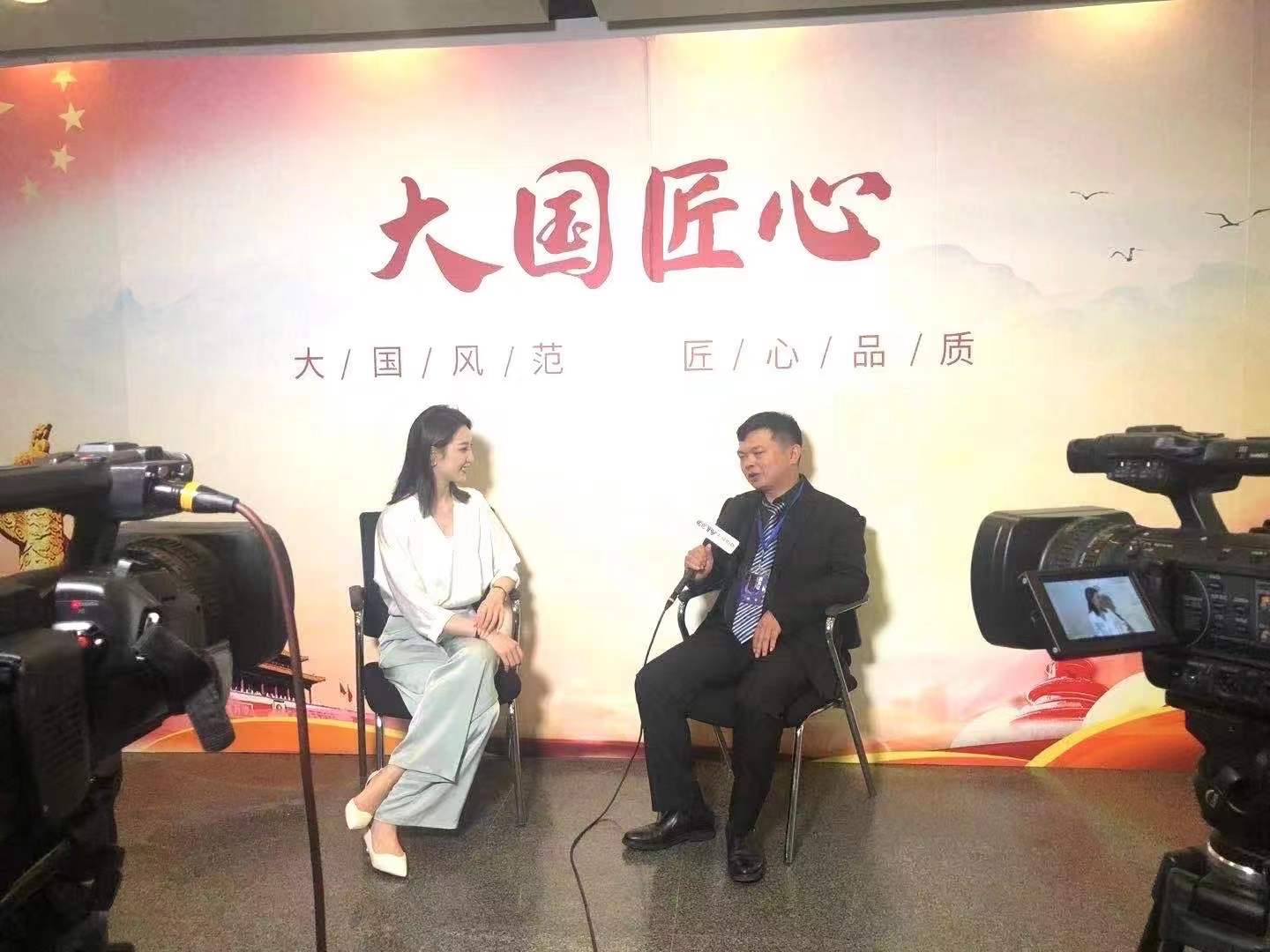 創(chuàng)新照亮舞臺(tái)，匠心成就未來